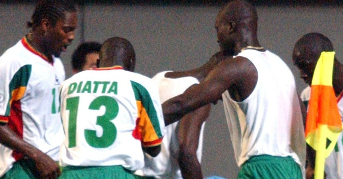 Davi Africano Derruba Golias Francês e Choca o Mundial